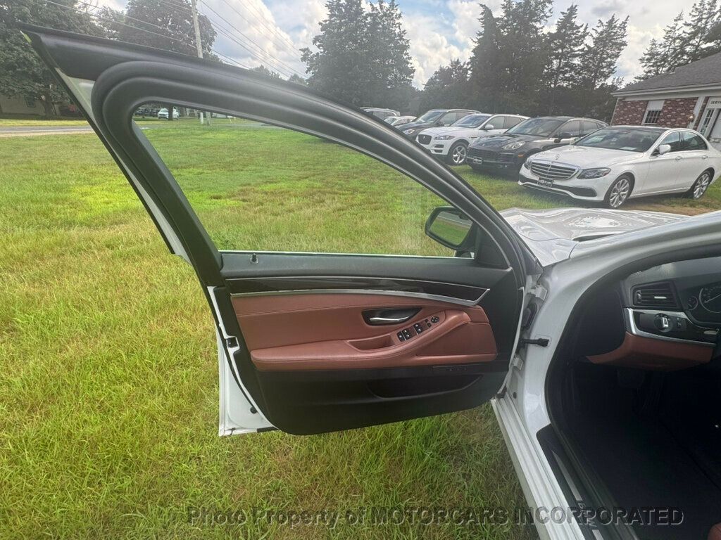 2014 BMW 5 Series 528i xDrive - 22882300 - 7