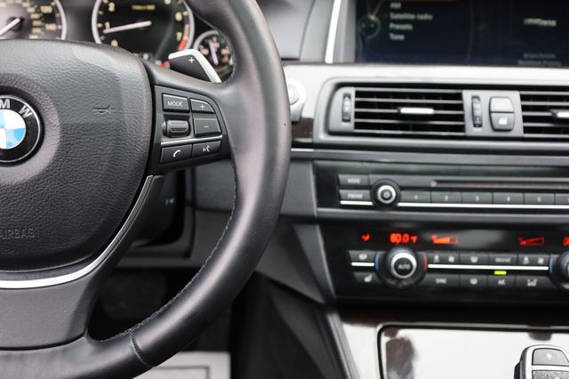 2014 BMW 5 Series 535i - 22980128 - 32