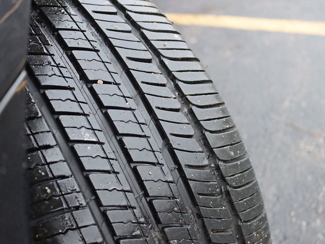 2014 BMW 5 Series 535i Awd xDrive Cold Premium Drivers Assistance Pkg - 22961385 - 32