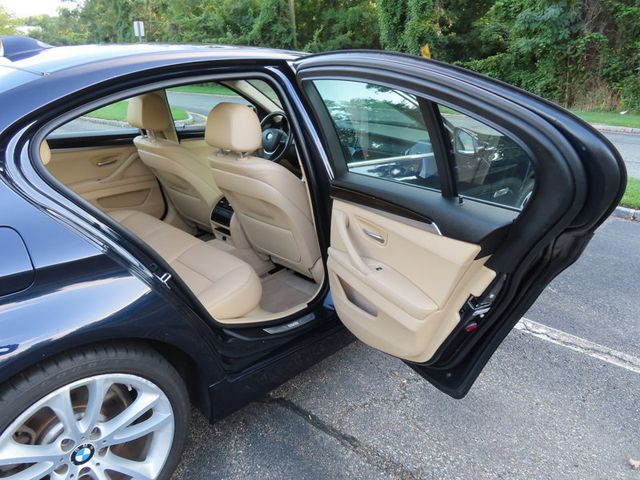 2014 BMW 5 Series 535i xDrive - 23059127 - 29