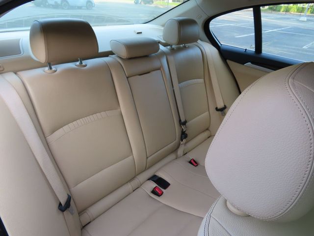 2014 BMW 5 Series 535i xDrive - 23059127 - 31