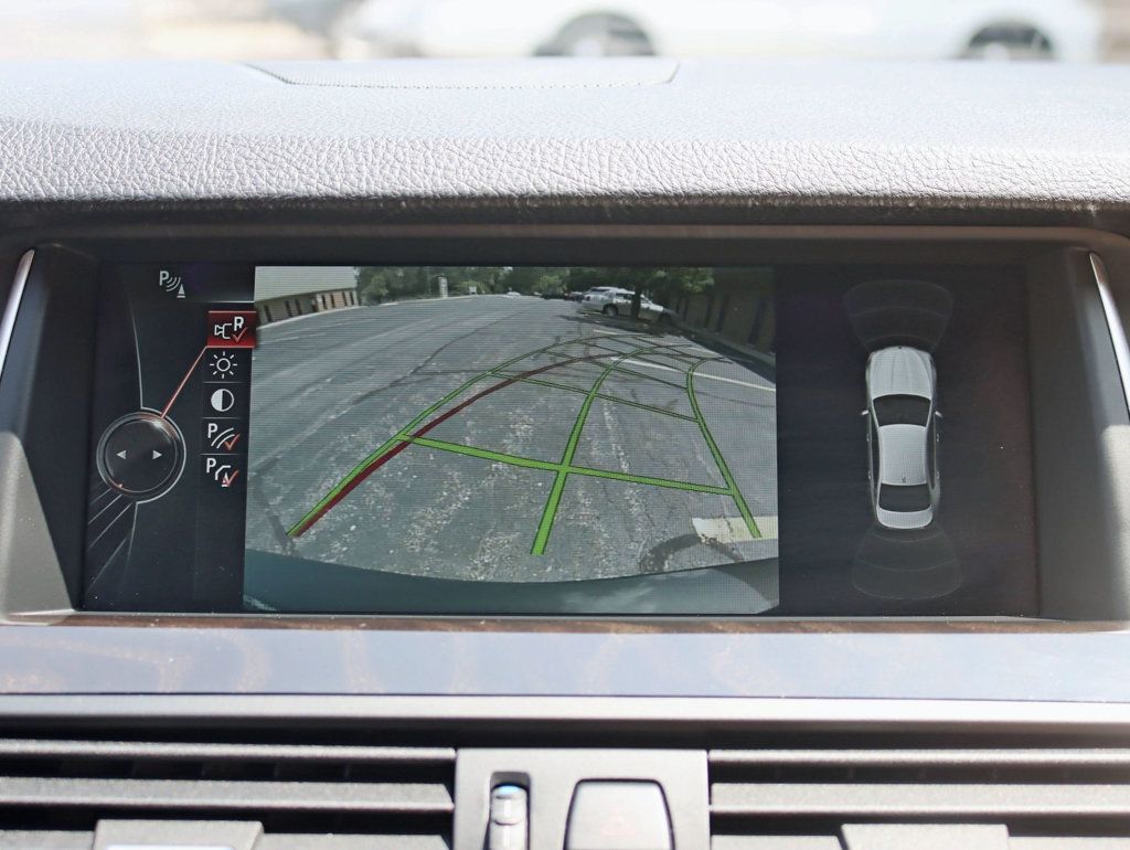 2014 BMW 5 Series 535i xDrive - 22888782 - 15