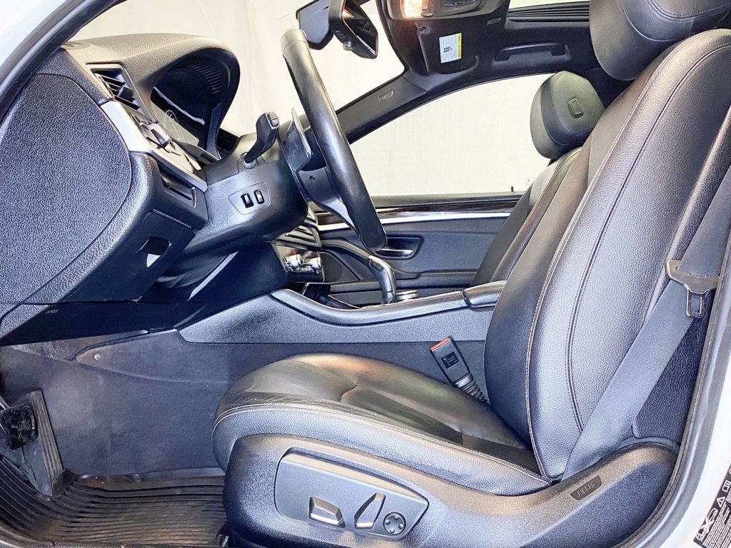 2014 BMW 5 Series 535i xDrive - 22797968 - 19