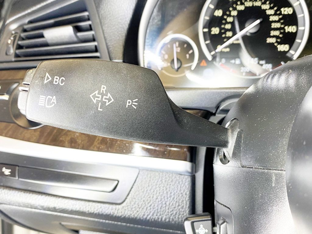 2014 BMW 5 Series 535i xDrive - 22797968 - 27