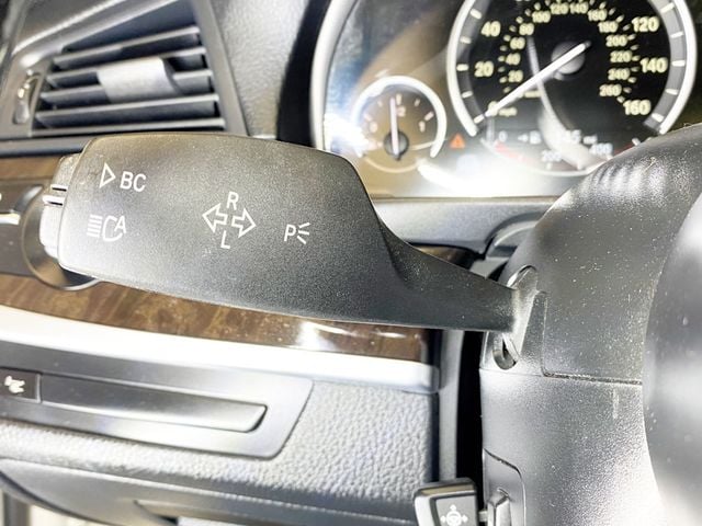 2014 BMW 5 Series 535i xDrive - 22797968 - 27