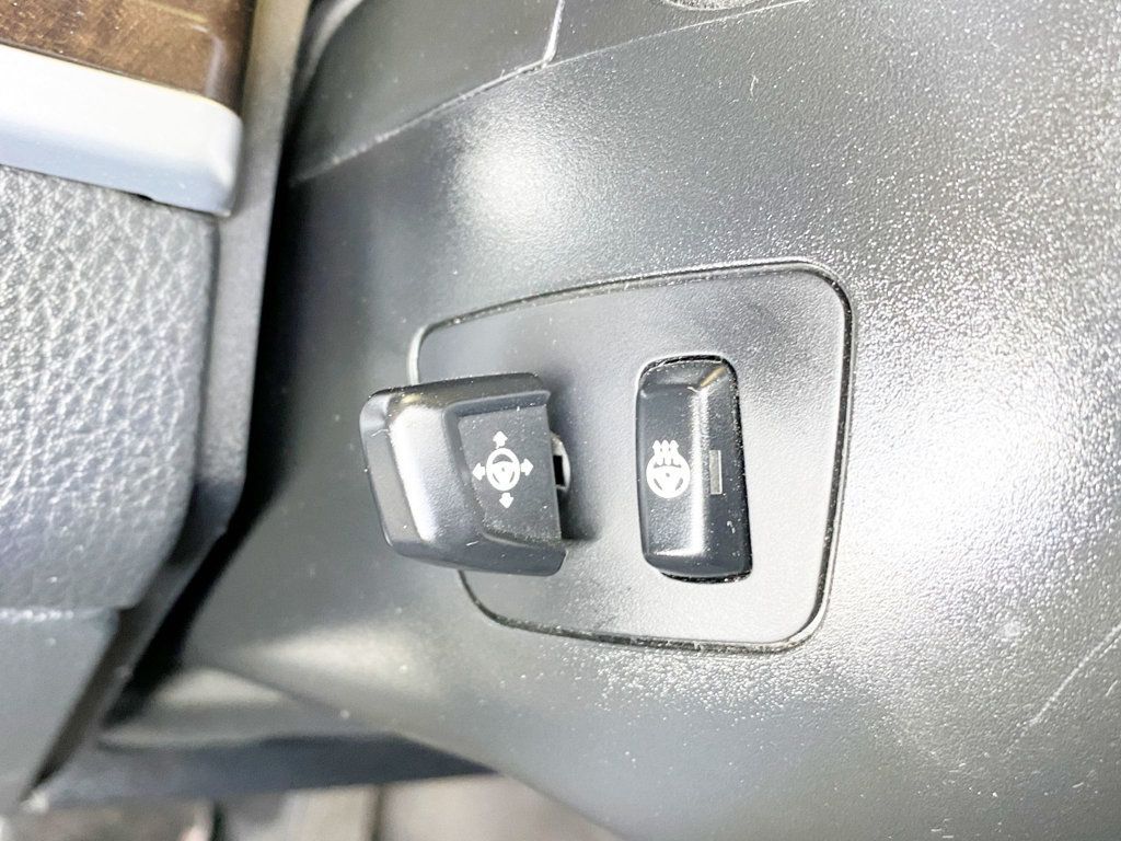 2014 BMW 5 Series 535i xDrive - 22797968 - 28