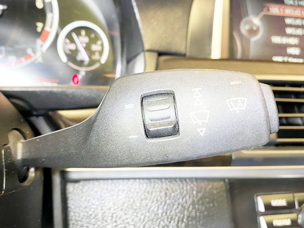 2014 BMW 5 Series 535i xDrive - 22797968 - 29