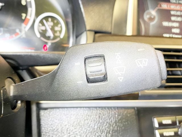 2014 BMW 5 Series 535i xDrive - 22797968 - 29