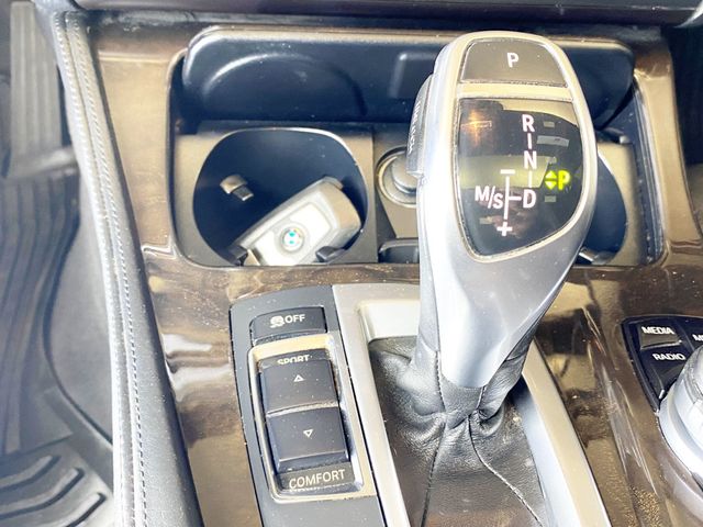 2014 BMW 5 Series 535i xDrive - 22797968 - 35