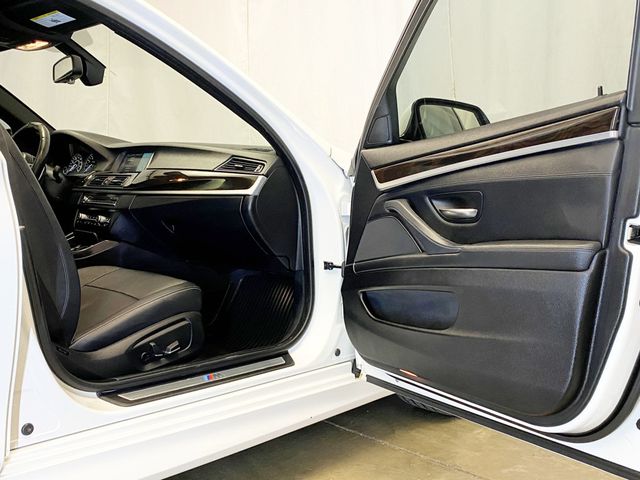 2014 BMW 5 Series 535i xDrive - 22797968 - 40