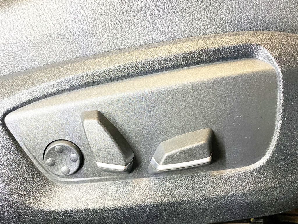 2014 BMW 5 Series 535i xDrive - 22797968 - 44