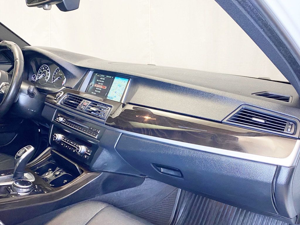 2014 BMW 5 Series 535i xDrive - 22797968 - 46