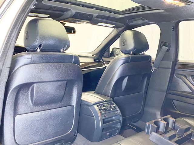 2014 BMW 5 Series 535i xDrive - 22797968 - 52