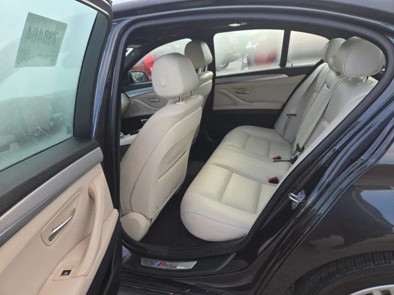 2014 BMW 5 Series 535i xDrive - 23005381 - 9