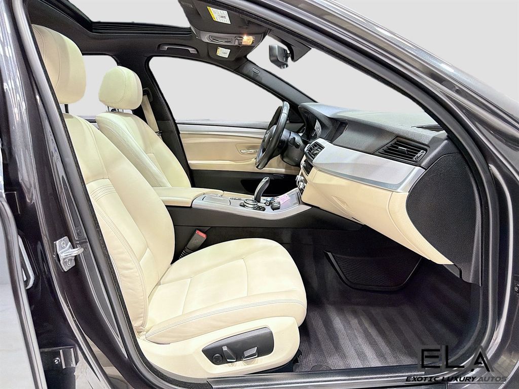 2014 BMW 5 Series 535i xDrive - 23005381 - 31