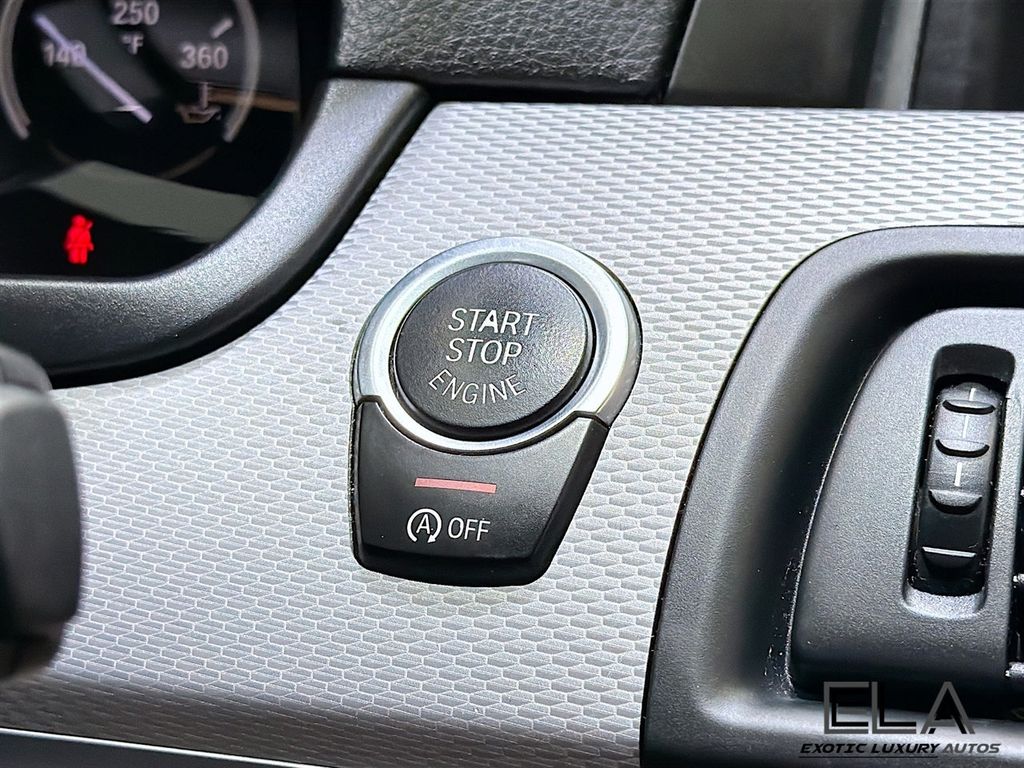 2014 BMW 5 Series 535i xDrive - 23005381 - 36