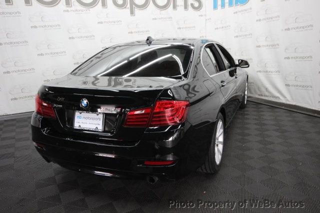 2014 BMW 5 Series 535i xDrive - 22569045 - 4