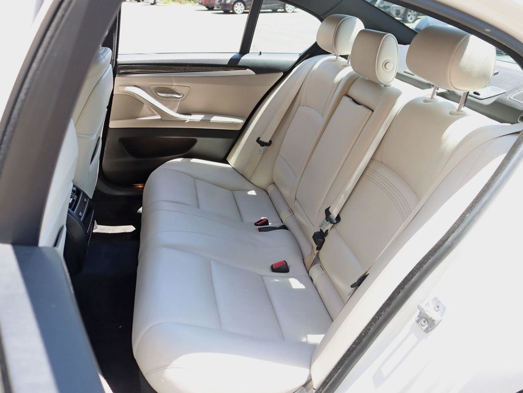 2014 BMW 5 Series 535i xDrive Premium M// Sport Pkg - 23027446 - 24