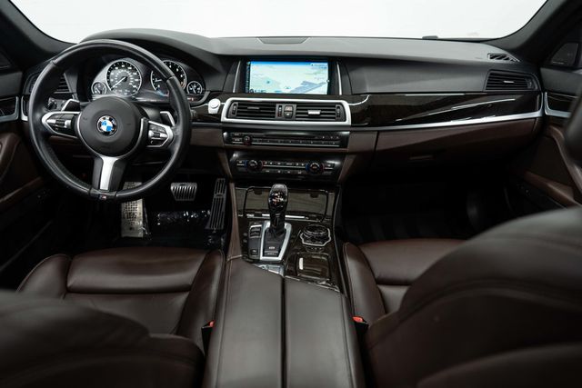 2014 BMW 5 Series 550i - 22411336 - 9