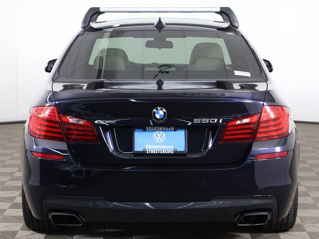 2014 BMW 5 Series 550i xDrive - 23032196 - 13