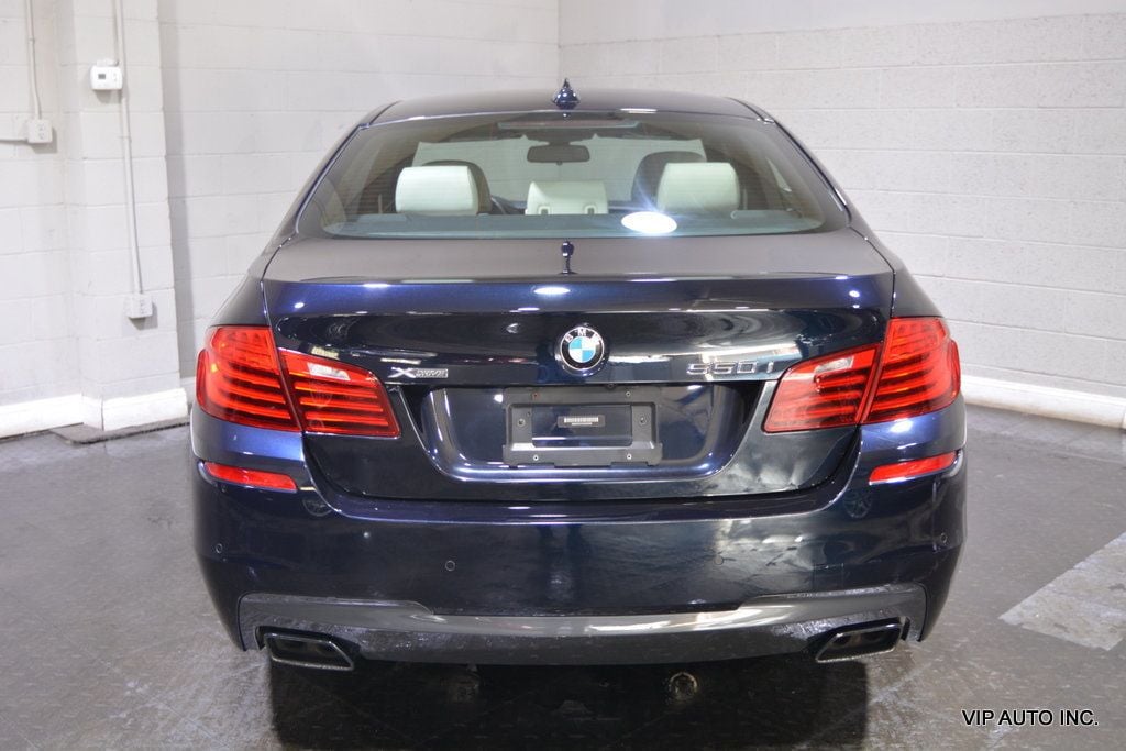 2014 BMW 5 Series 550i xDrive - 22811546 - 30