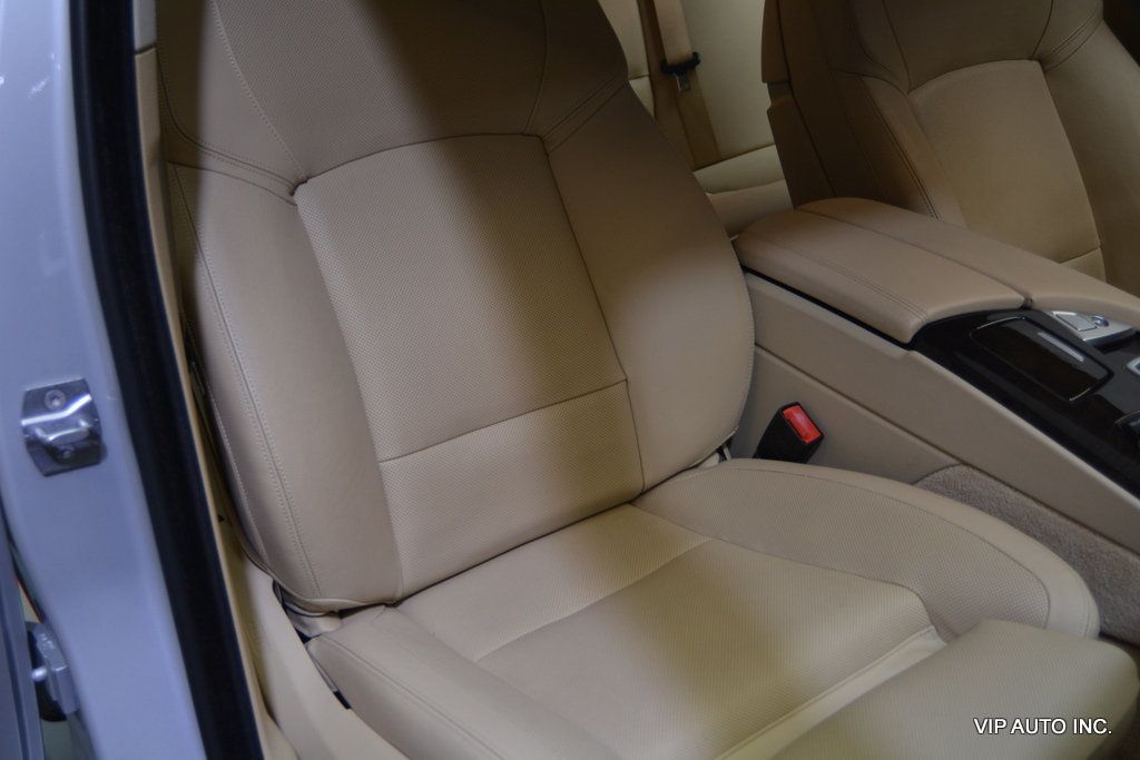 2014 BMW 5 Series 550i xDrive - 22896528 - 13