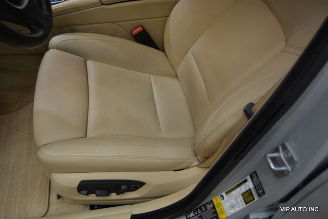 2014 BMW 5 Series 550i xDrive - 22896528 - 14