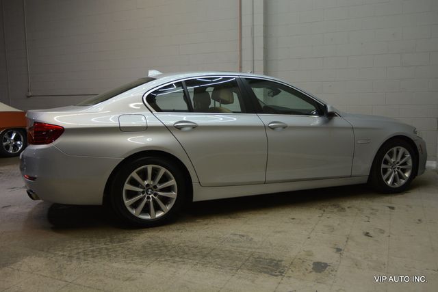 2014 BMW 5 Series 550i xDrive - 22896528 - 31