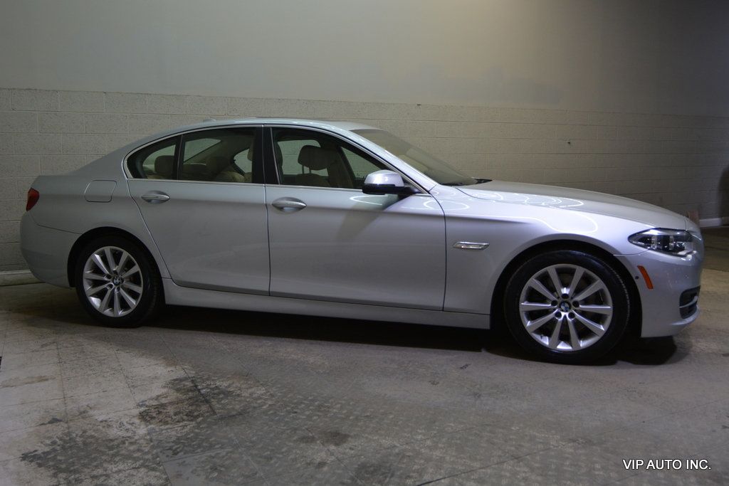 2014 BMW 5 Series 550i xDrive - 22896528 - 32