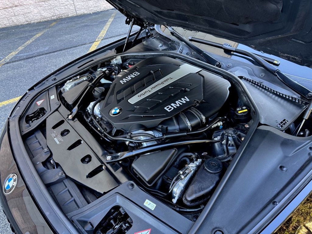 2014 BMW 5 Series 550i xDrive MSPORT Package - 23100914 - 18