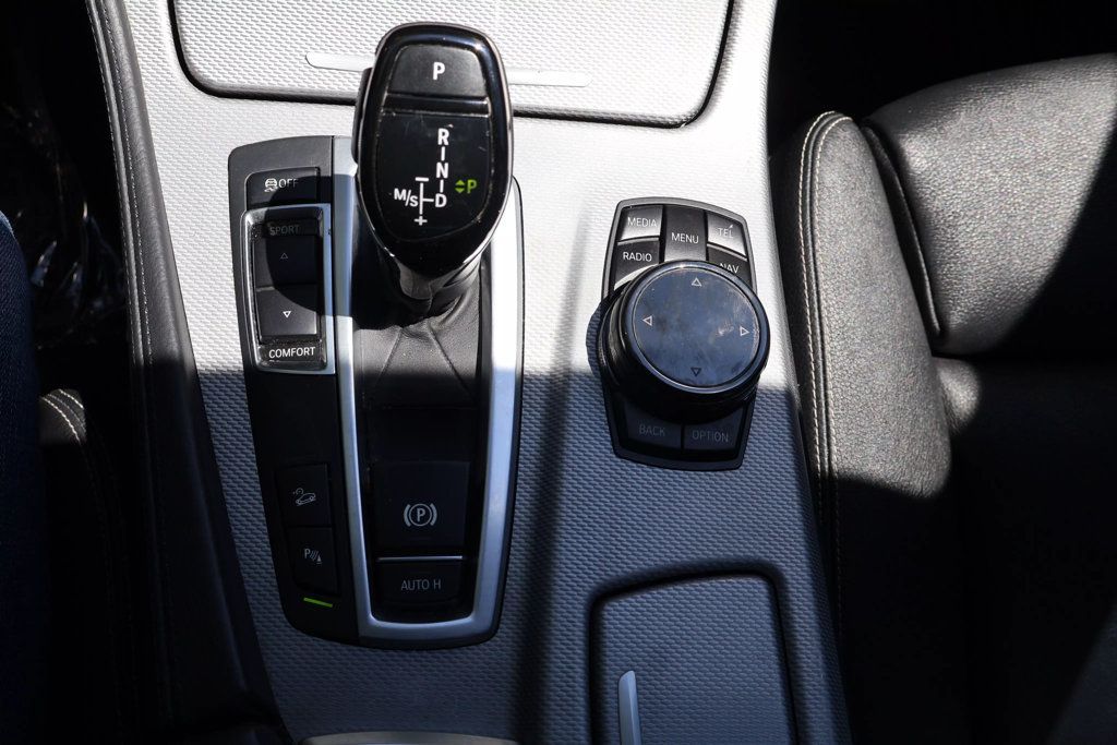 2014 BMW 5 Series M SPORT PKG, ALL WHEEL DRIVE, HK SOUND, NAVIGATION, BT, HUD!!! - 22792036 - 29