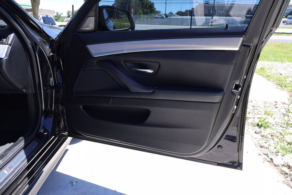 2014 BMW 5 Series M SPORT PKG, ALL WHEEL DRIVE, HK SOUND, NAVIGATION, BT, HUD!!! - 22792036 - 40