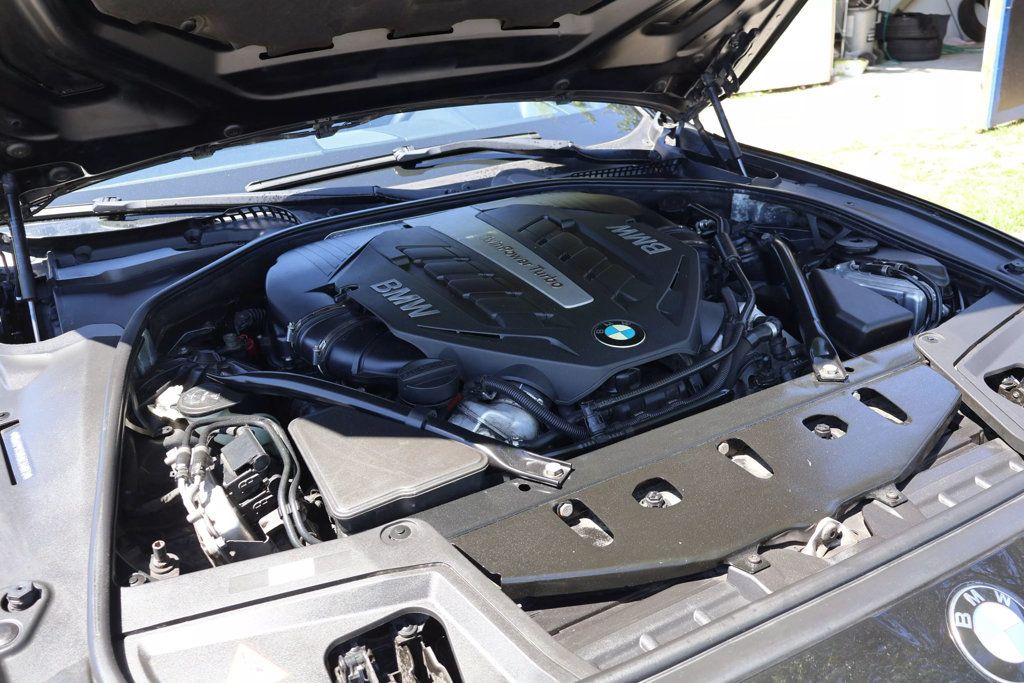 2014 BMW 5 Series M SPORT PKG, ALL WHEEL DRIVE, HK SOUND, NAVIGATION, BT, HUD!!! - 22792036 - 48