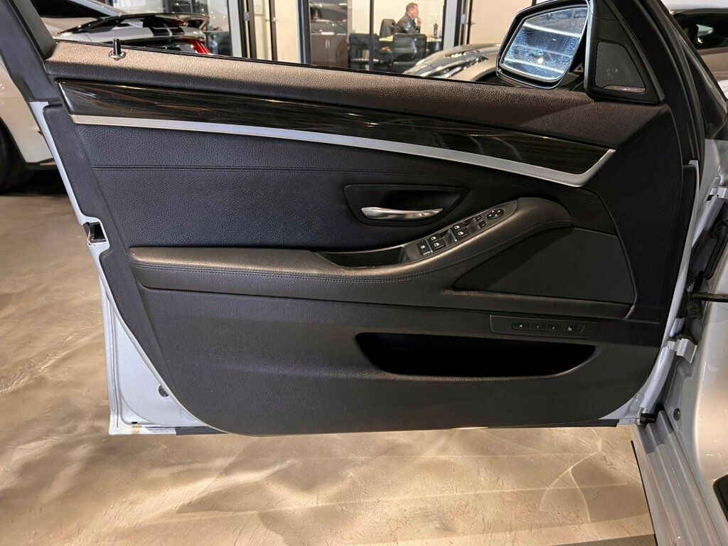 2014 BMW 5 Series V8/ExecutivePkg/LuxurySeatPkg/M SportPkg/DriveAssistPlusPkg/NAV - 22970884 - 13