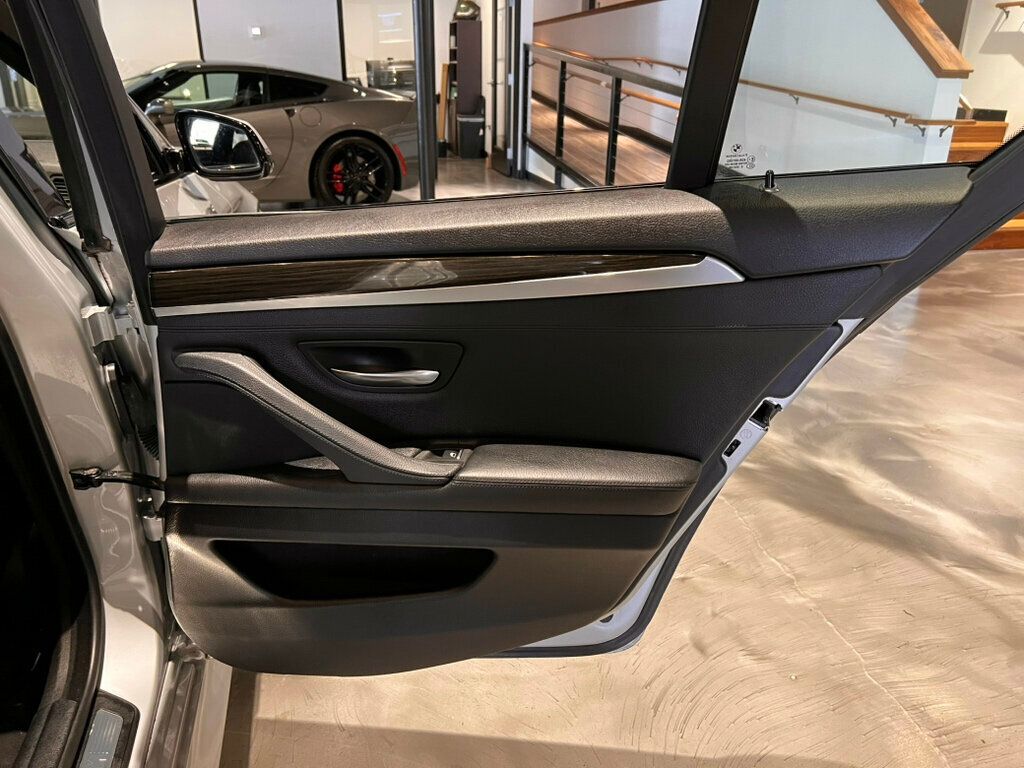 2014 BMW 5 Series V8/ExecutivePkg/LuxurySeatPkg/M SportPkg/DriveAssistPlusPkg/NAV - 22970884 - 29