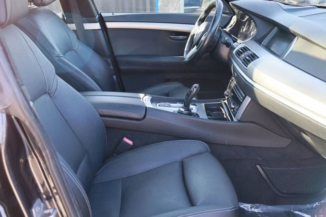 2014 BMW 5 Series Gran Turismo GRAN TURISMO, AWD, M SPORT PKG, BACKUP CAM, PANO ROOF, HEADUP DP - 22677606 - 19