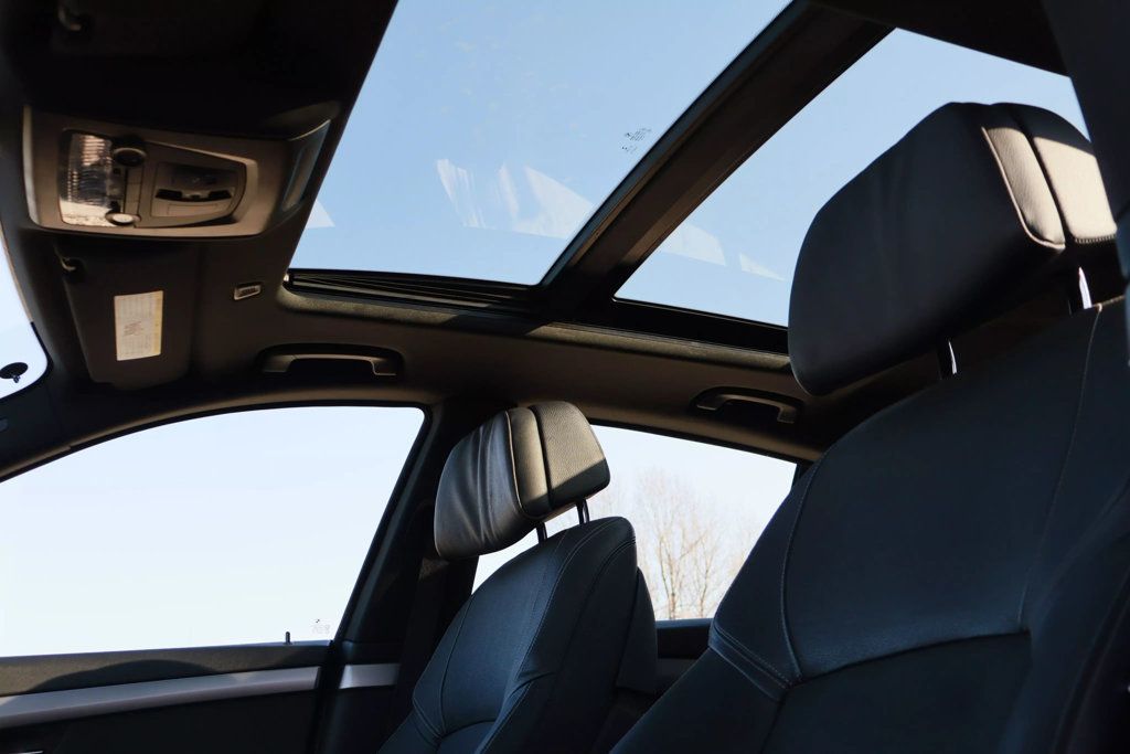 2014 BMW 5 Series Gran Turismo GRAN TURISMO, AWD, M SPORT PKG, BACKUP CAM, PANO ROOF, HEADUP DP - 22677606 - 27