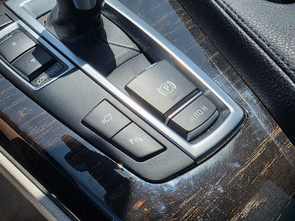 2014 BMW 6 Series 640i Gran Coupe - 22893641 - 39