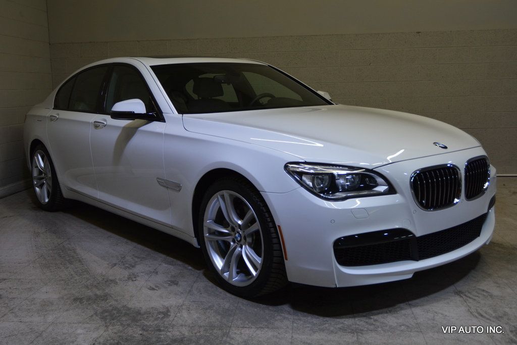 2014 BMW 7 Series 740i - 22930959 - 0