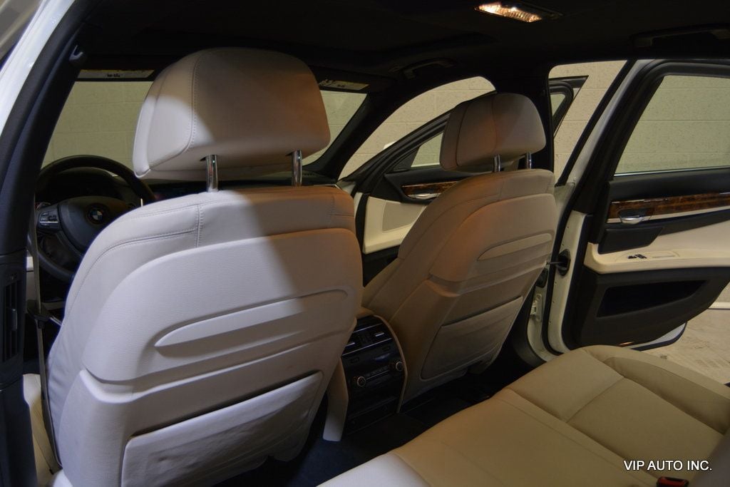 2014 BMW 7 Series 740i - 22930959 - 21