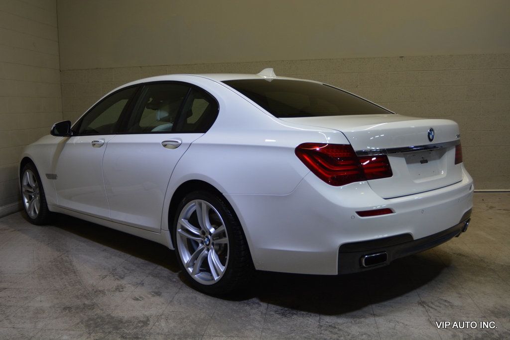 2014 BMW 7 Series 740i - 22930959 - 2