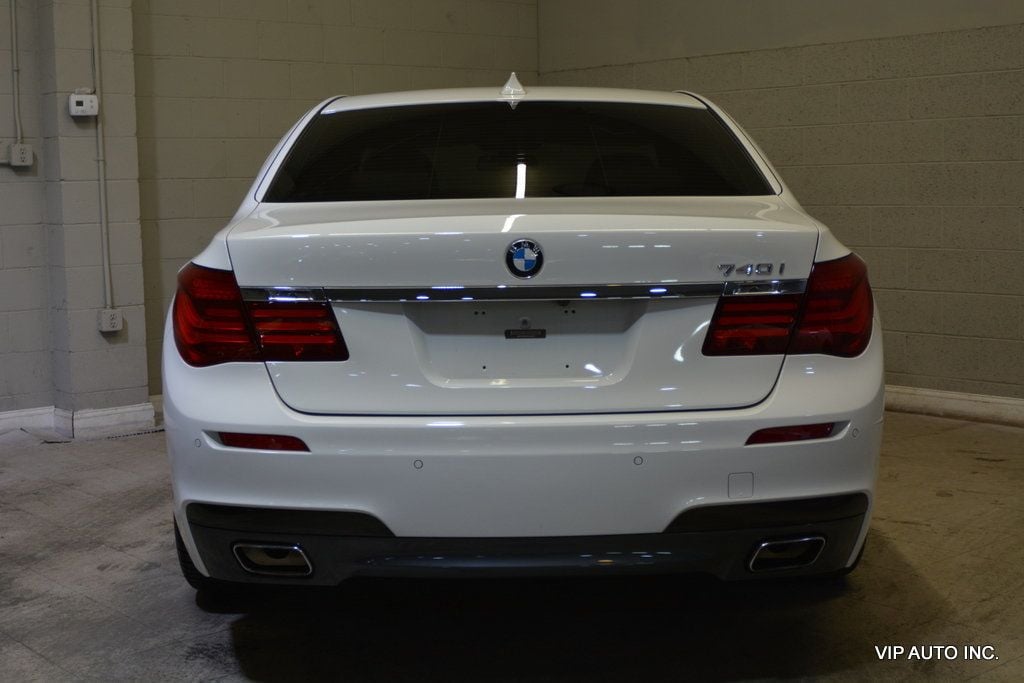 2014 BMW 7 Series 740i - 22930959 - 5