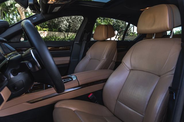 2014 BMW 7 Series 740i - 23090778 - 13