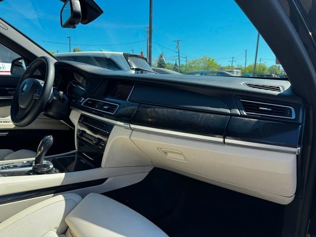 2014 BMW 7 Series 750i - 23029100 - 26