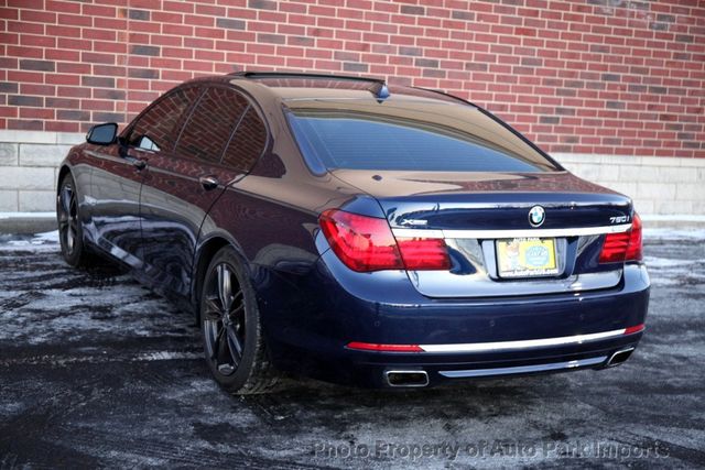2014 BMW 7 Series 750i xDrive - 22946034 - 19