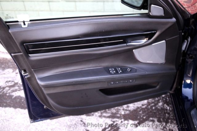 2014 BMW 7 Series 750i xDrive - 22946034 - 41