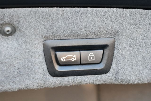 2014 BMW 7 Series 750Li RWD Sedan W/Executive, M Sport & Lighting Packages - 22946566 - 17