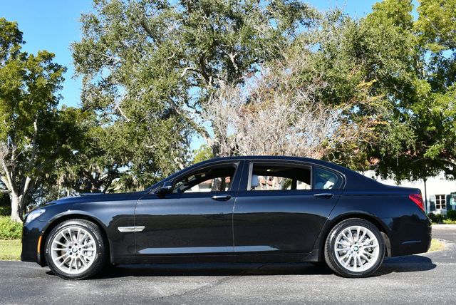 2014 BMW 7 Series 750Li RWD Sedan W/Executive, M Sport & Lighting Packages - 22946566 - 24