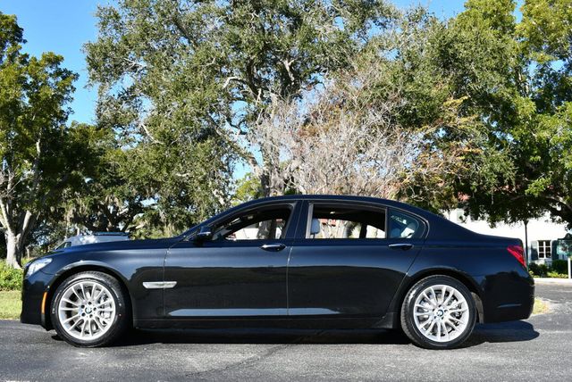 2014 BMW 7 Series 750Li RWD Sedan W/Executive, M Sport & Lighting Packages - 22946566 - 26