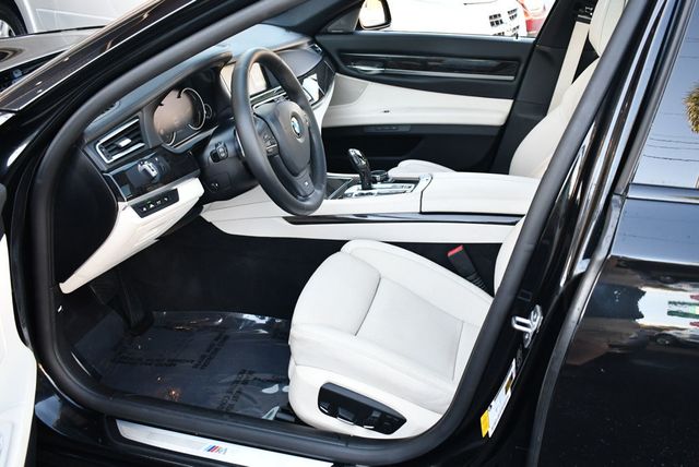 2014 BMW 7 Series 750Li RWD Sedan W/Executive, M Sport & Lighting Packages - 22946566 - 36